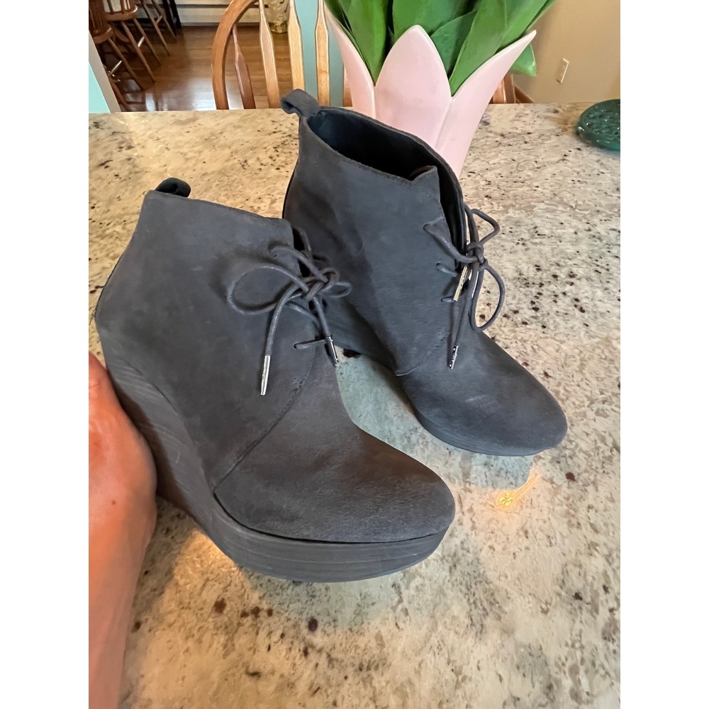 NWOT Michael Kors Gray Suede Lace Up Wedge Ankle Boots Platform Booties 8M - Picture 2 of 7